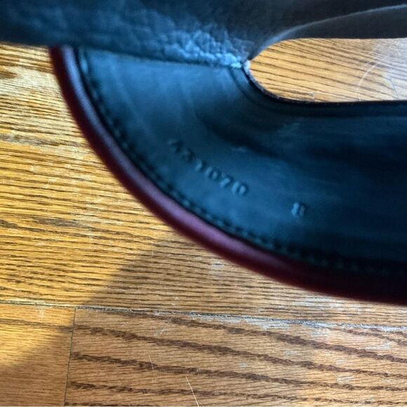 Gucci Signature Slides - Picture 6 of 8